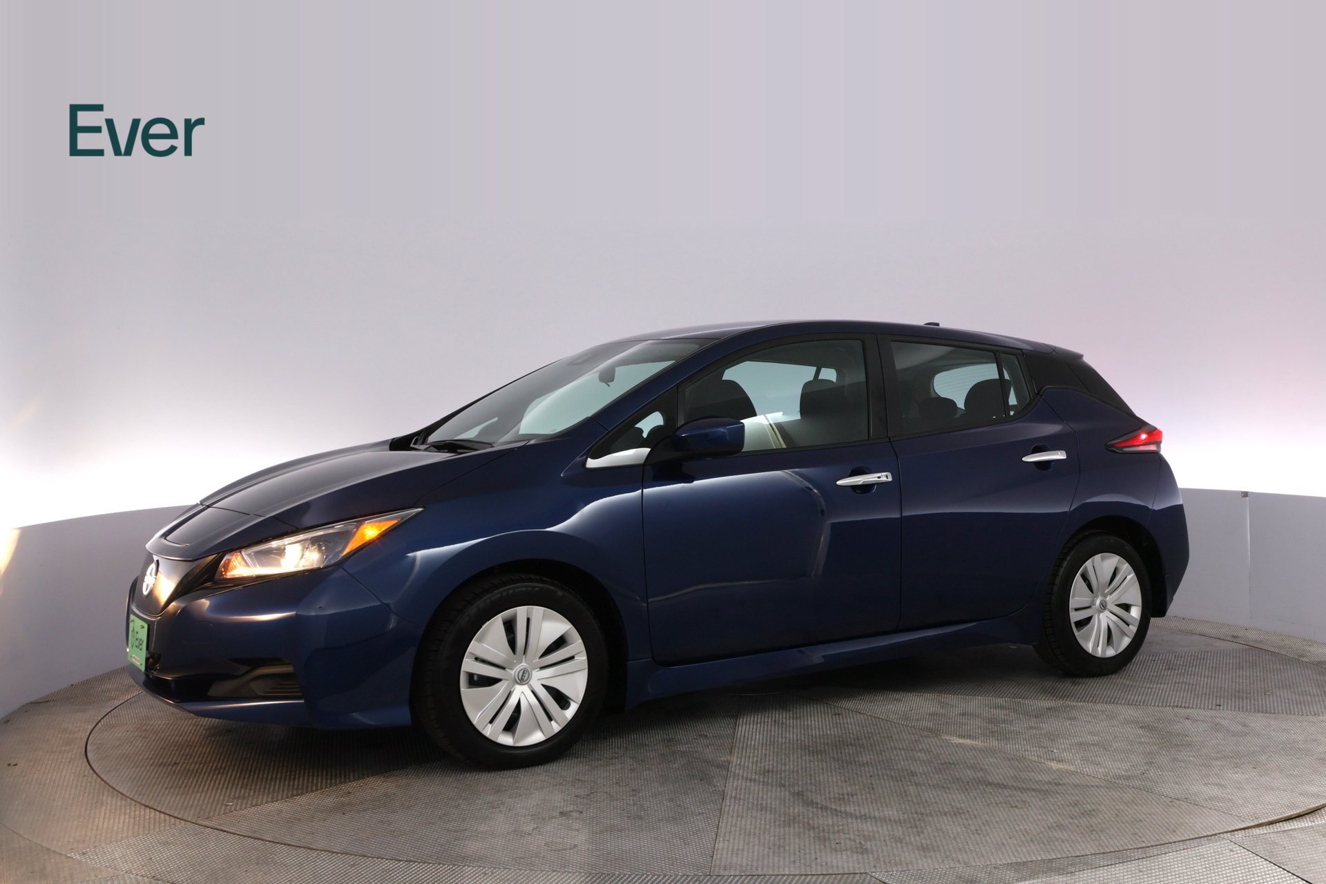 Used 2025 Nissan Leaf S FWD image 18