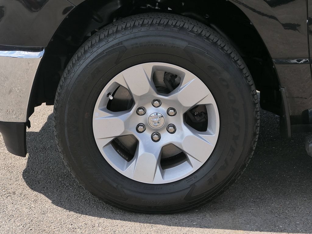 Used 2022 RAM 1500 Big Horn RWD image 12
