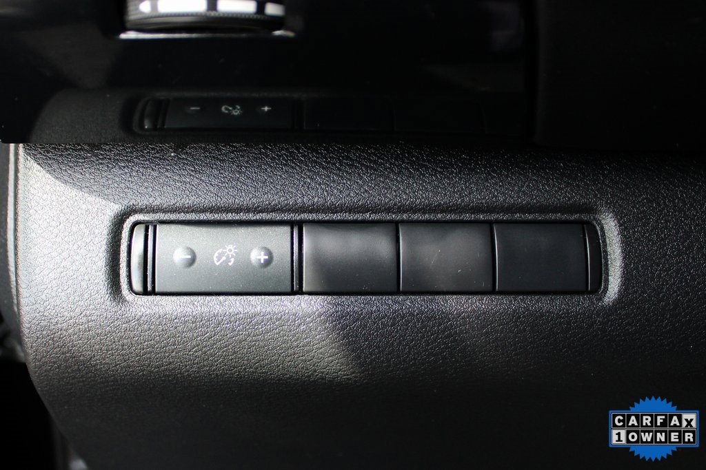 Used 2024 Nissan Pathfinder S image 18