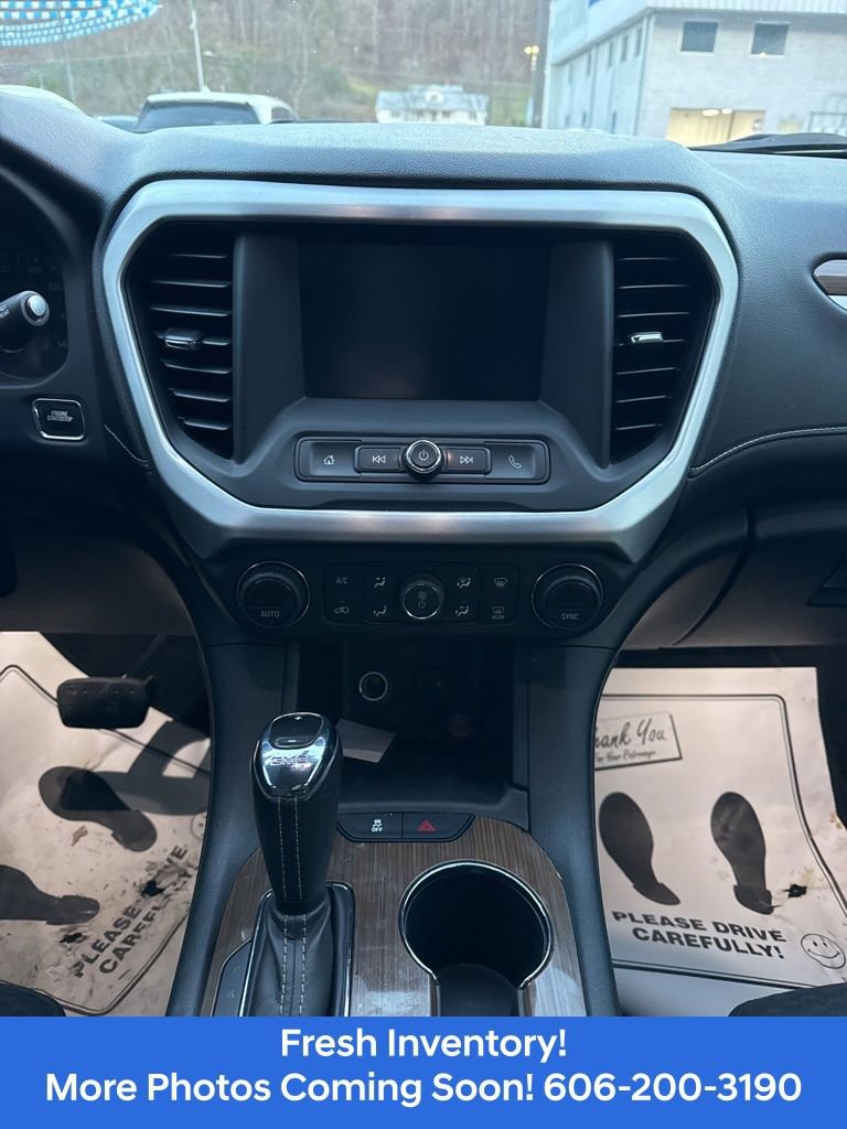 Used 2019 GMC Acadia SLE w/ LPO, Floor Liner Package FWD image 9