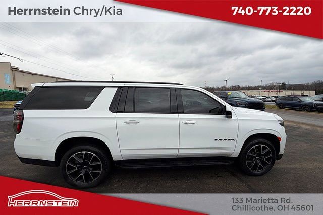 Used 2022 Chevrolet Suburban RST image 29