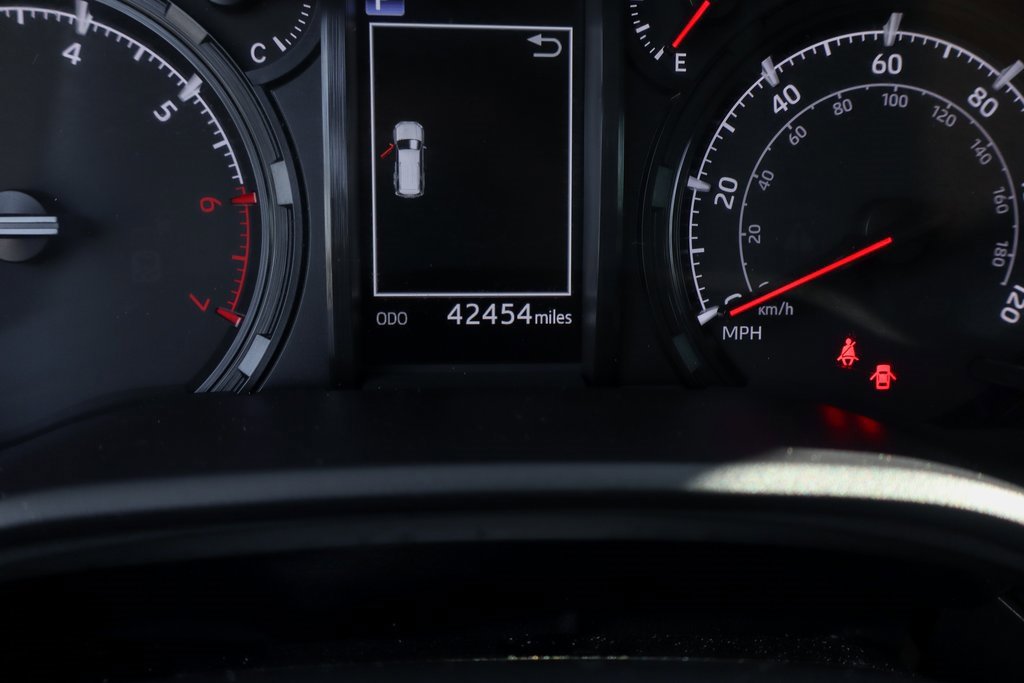 Used 2022 Toyota 4Runner SR5 image 24