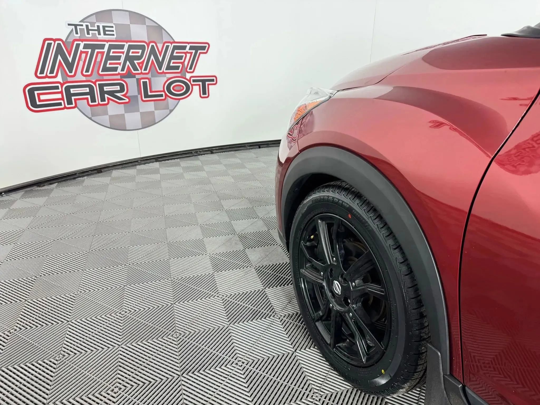 Used 2020 Nissan Kicks SR image 23