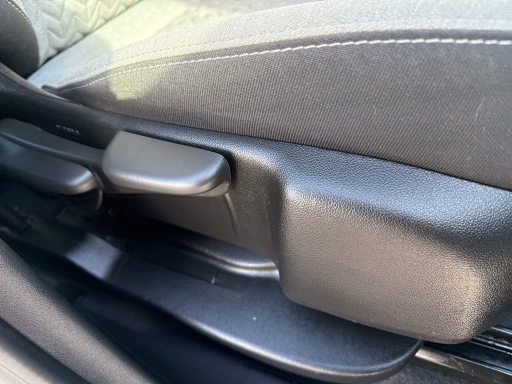 Certified 2024 Chevrolet Equinox LS image 26