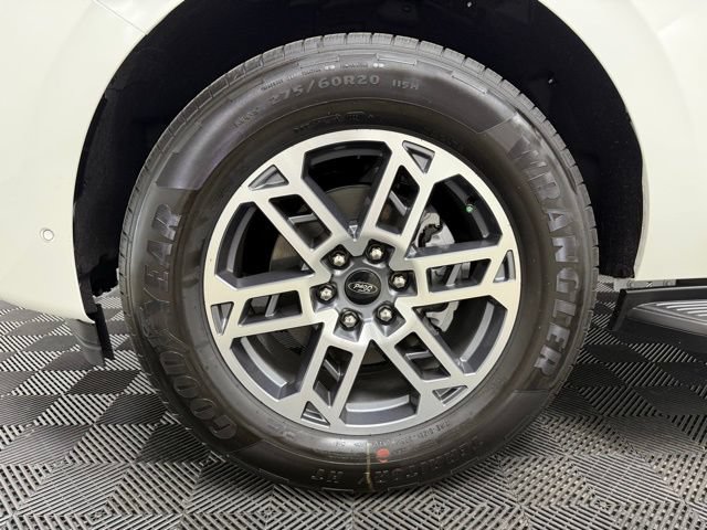 New 2025 Ford Expedition Max Active RWD image 32