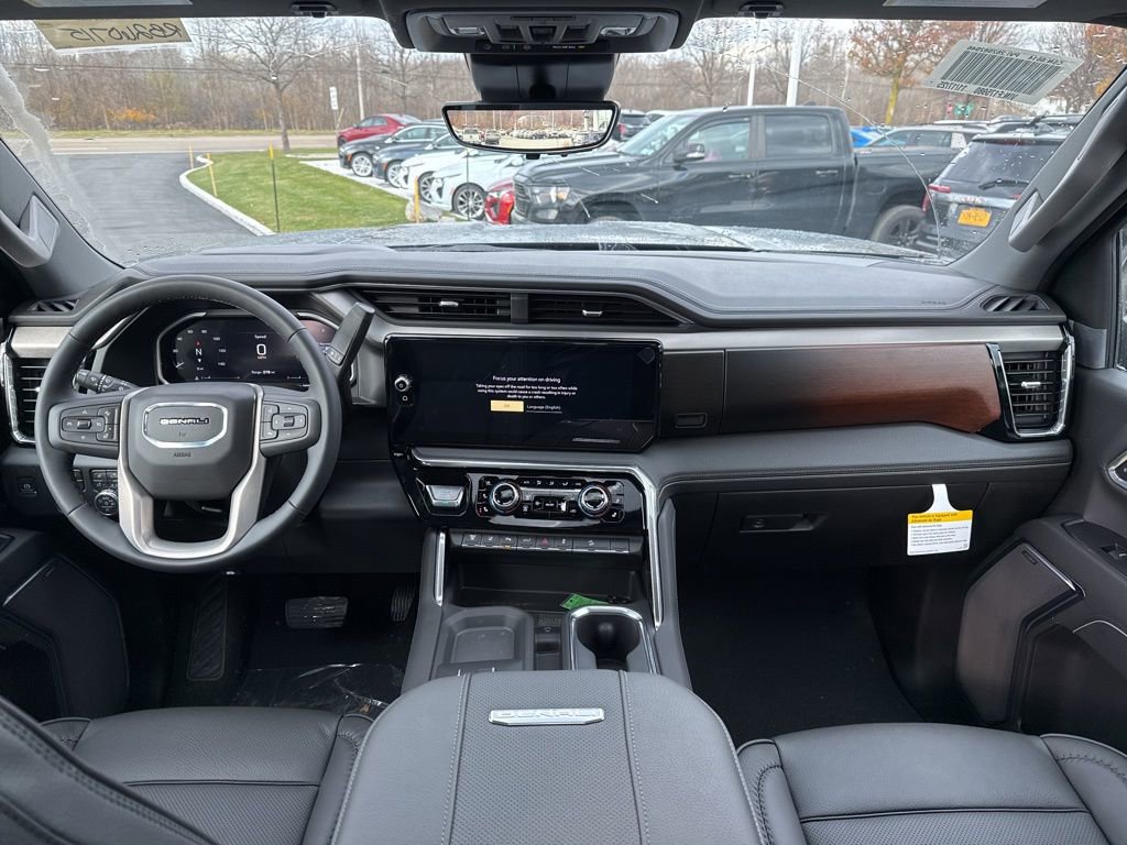 New 2026 GMC Sierra 3500 Denali w/ Denali Reserve Package image 6