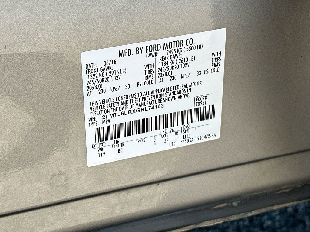Used 2016 Lincoln MKX Reserve w/ Technology Package FWD image 27