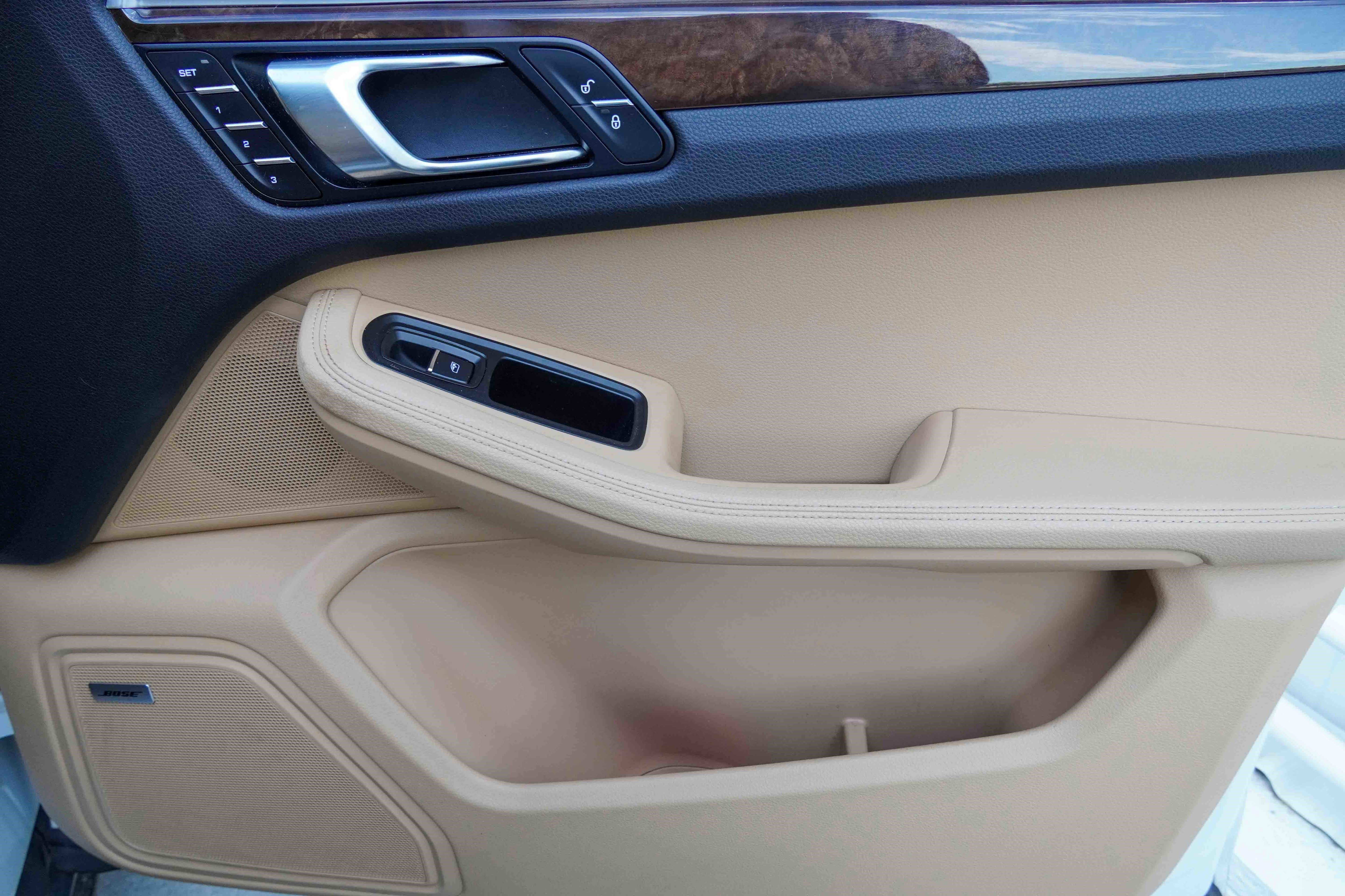 Used 2018 Porsche Macan Sport Edition image 29