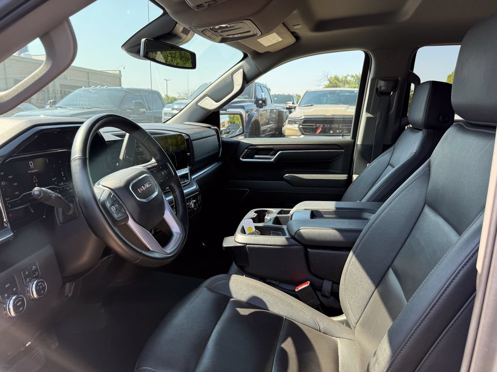 Used 2025 GMC Sierra 1500 SLT AWD/4WD image 9