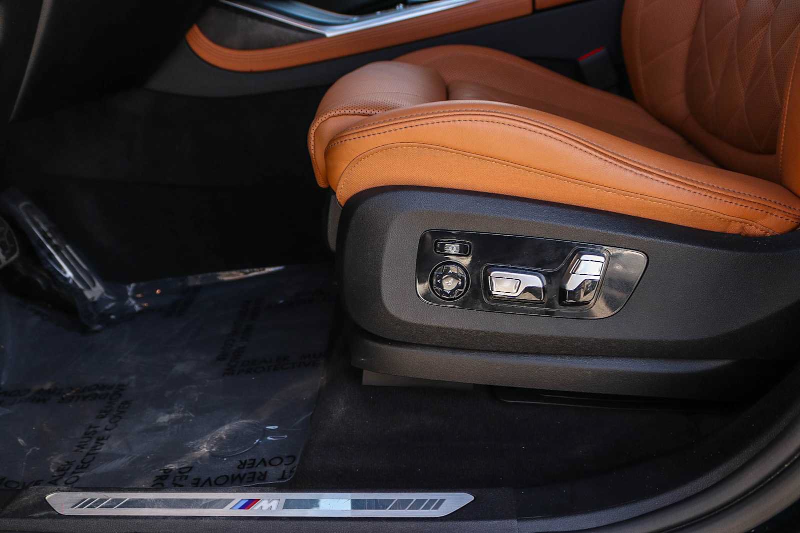Used 2023 BMW X7 xDrive40i w/ Executive Package AWD/4WD image 24