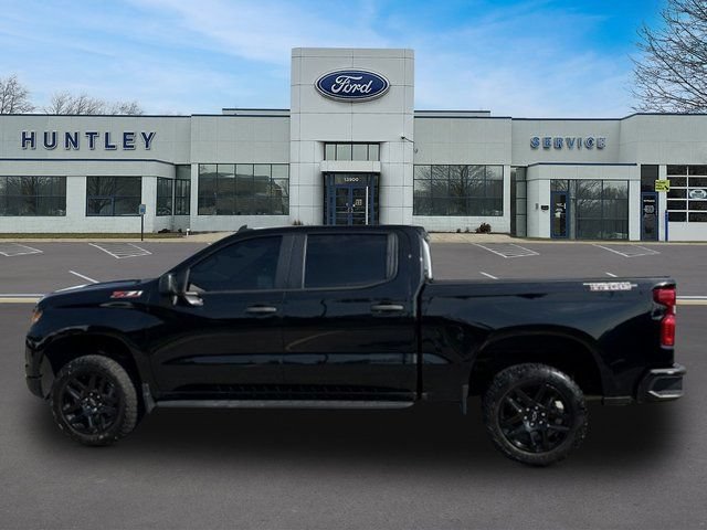 Used 2022 Chevrolet Silverado 1500 Custom Trail Boss w/ LPO, Dark Essentials Package AWD/4WD image 6