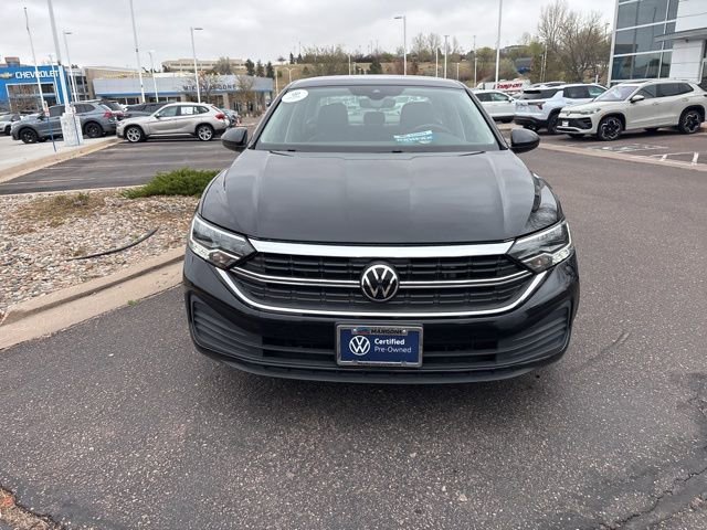 Certified 2024 Volkswagen Jetta SE FWD image 2