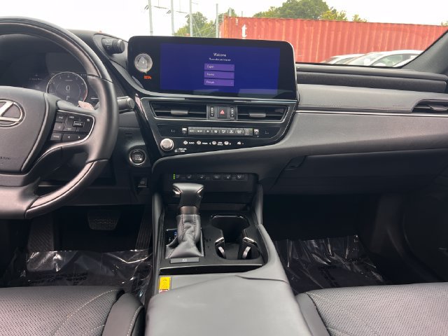 Used 2024 Lexus ES 350 w/ Technology Package FWD image 17