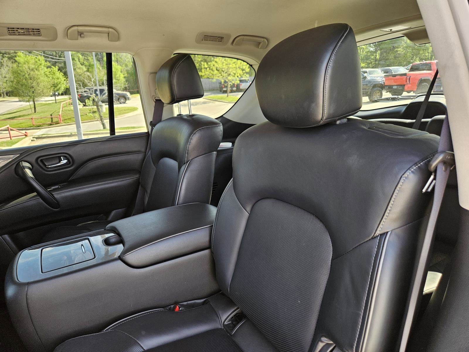 Used 2024 INFINITI QX80 Luxe image 29