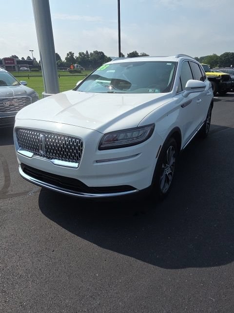 Used 2023 Lincoln Nautilus Reserve w/ Cargo Utility Package FWD image 10