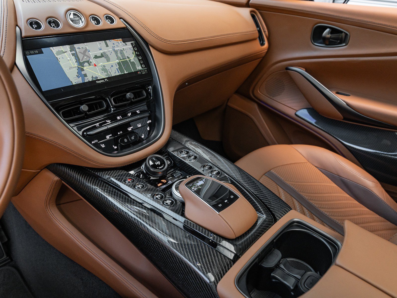 Used 2023 Aston Martin DBX 707 image 15