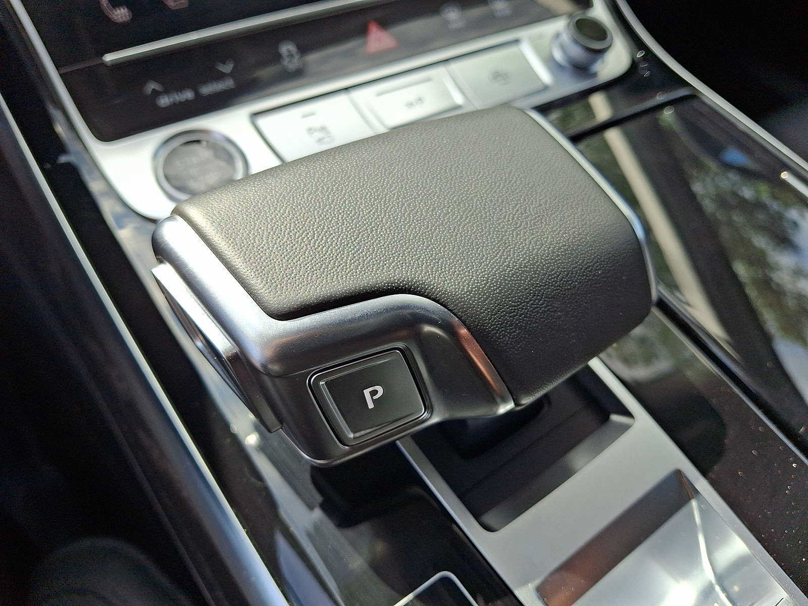 Certified 2023 Audi A8 L 3.0T AWD/4WD image 18