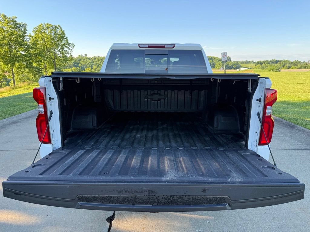 Used 2021 Chevrolet Silverado 1500 LTZ w/ LTZ Premium Package AWD/4WD image 6