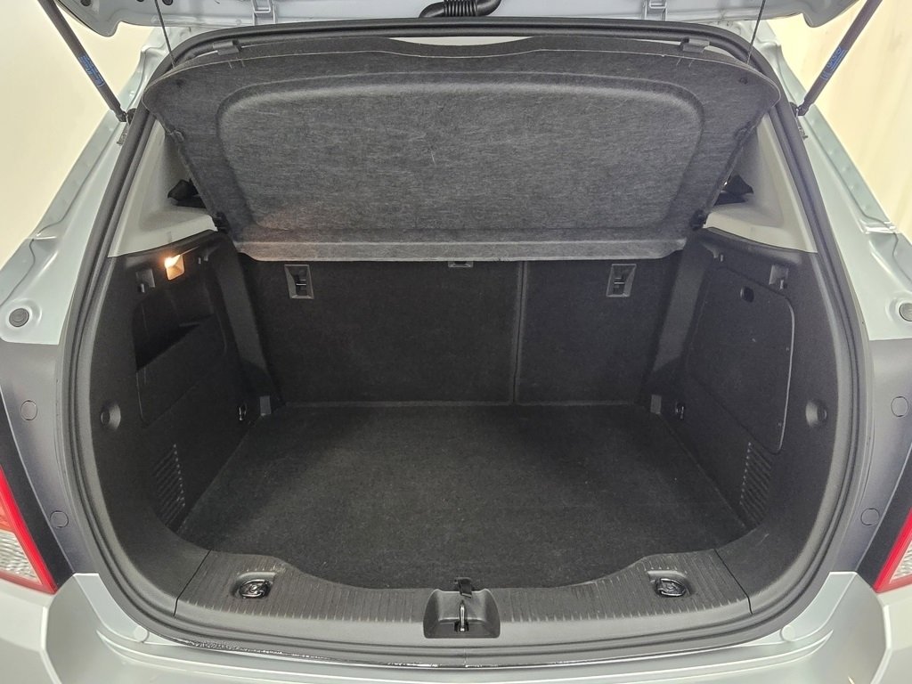 Used 2020 Chevrolet Trax LS w/ Tint and Cruise Package image 17