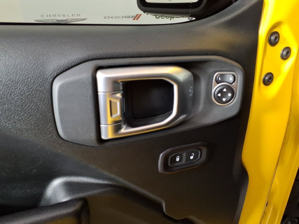 Used 2020 Jeep Wrangler Unlimited Sport S AWD/4WD image 15