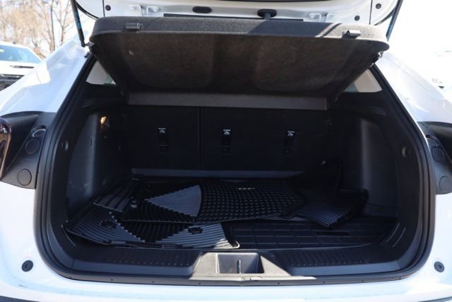 Certified 2025 Chevrolet Trax LS image 32