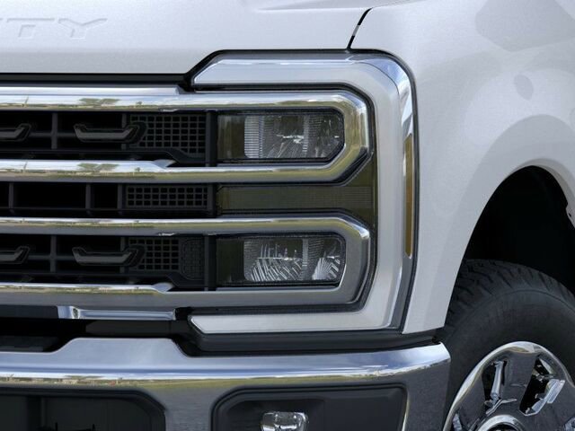 New 2025 Ford F350 King Ranch w/ Chrome Package image 19