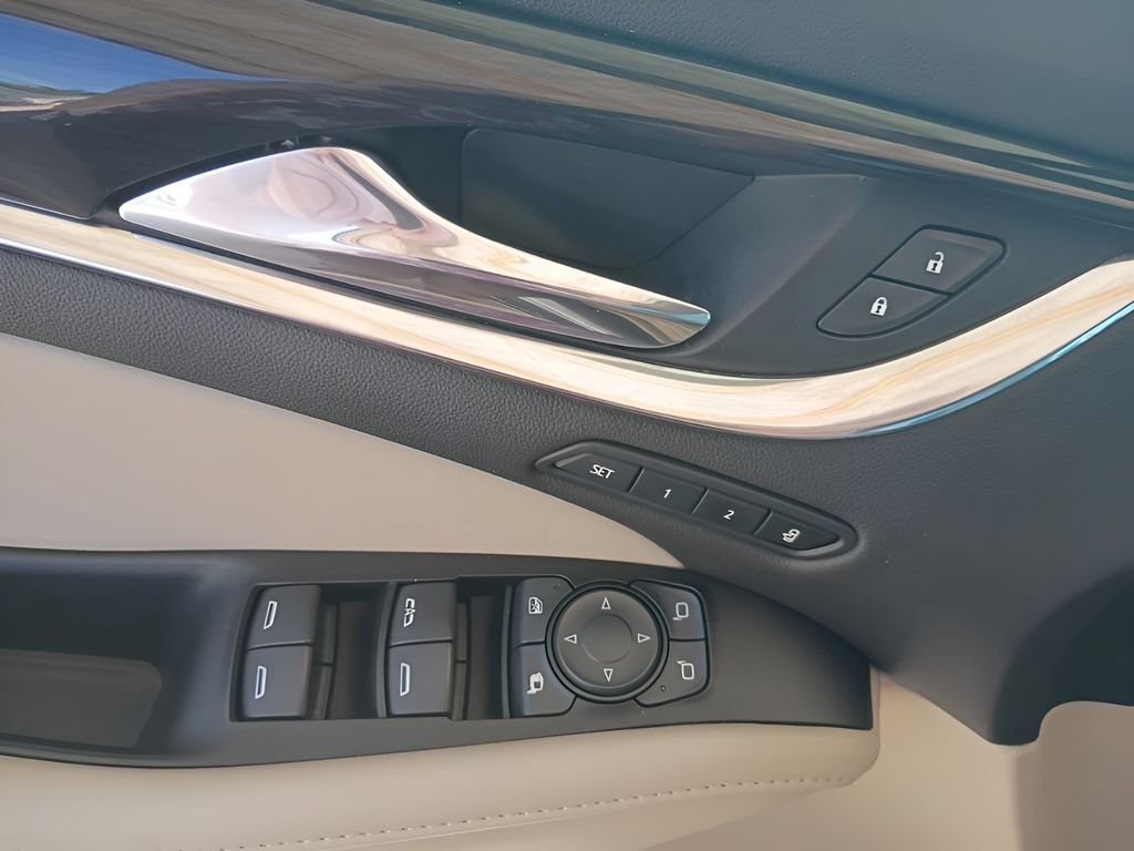 Used 2019 Buick Enclave Premium w/ Experience Buick Package AWD/4WD image 29