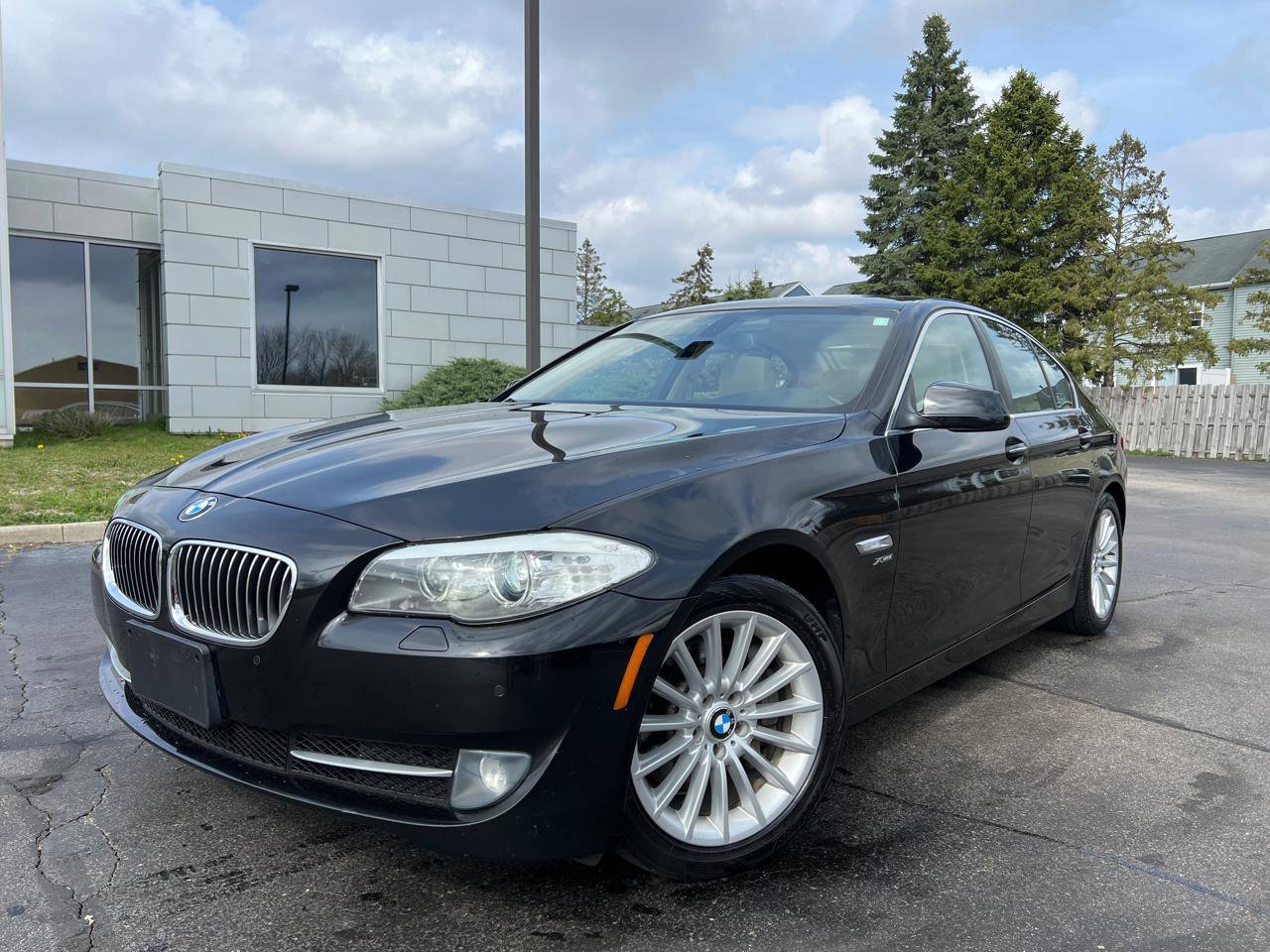 Used 2011 BMW 535i xDrive Sedan AWD/4WD image 1
