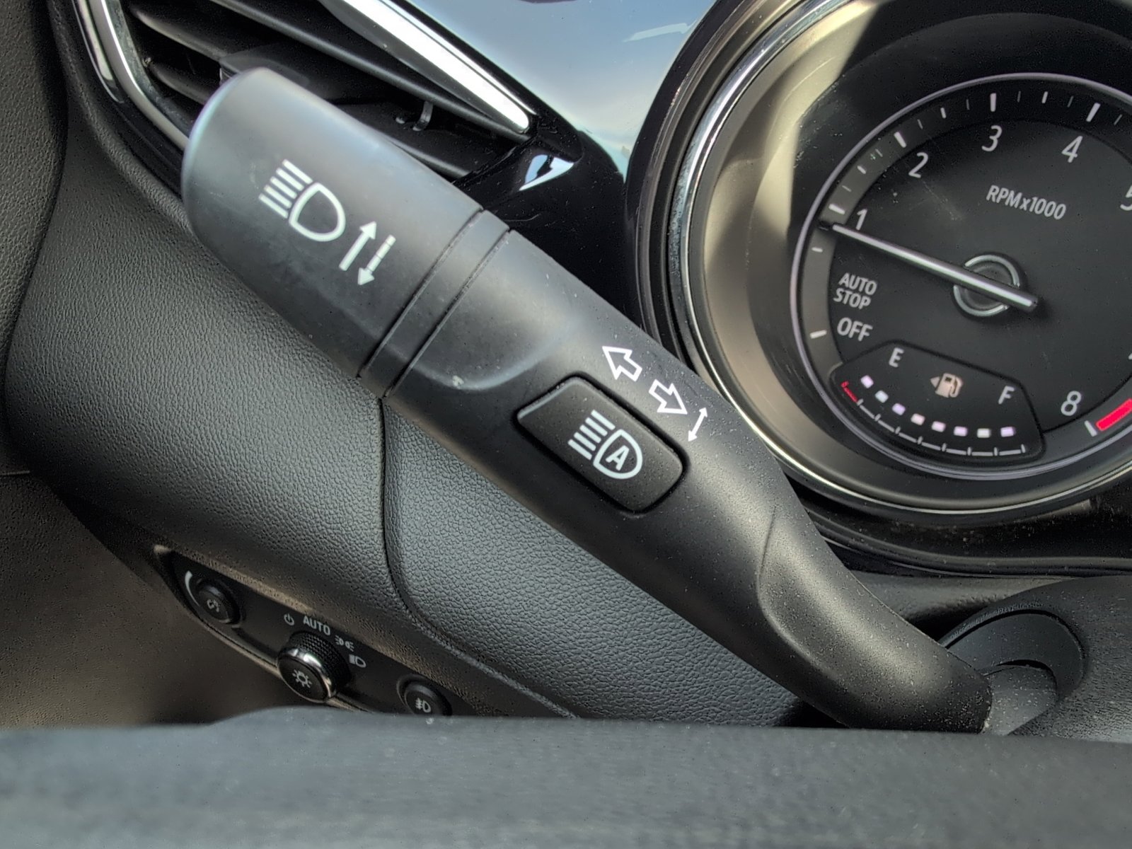 Used 2023 Buick Encore GX Preferred w/ Cold Weather Comfort Package image 23