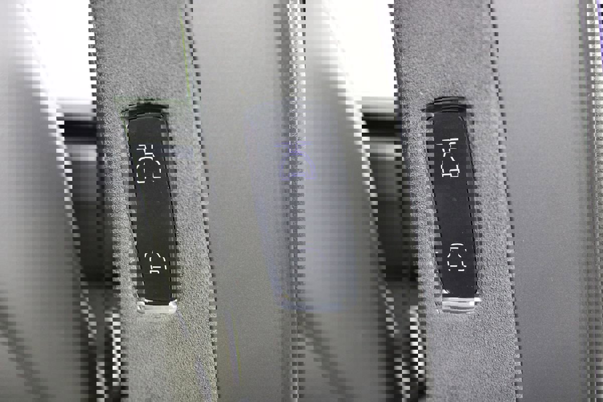 Used 2022 Tesla Model X Plaid image 29