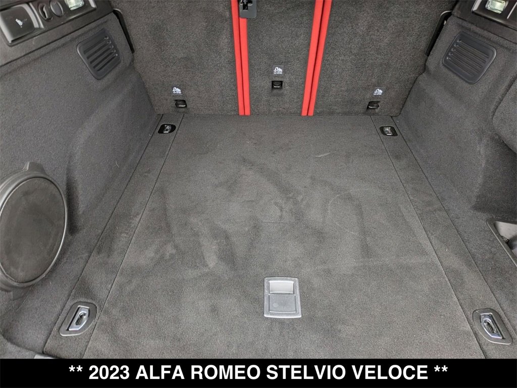 Used 2023 Alfa Romeo Stelvio Veloce image 26