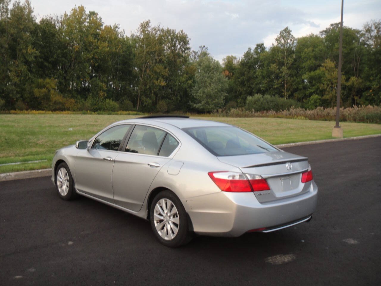 Used 2013 Honda Accord EX image 9