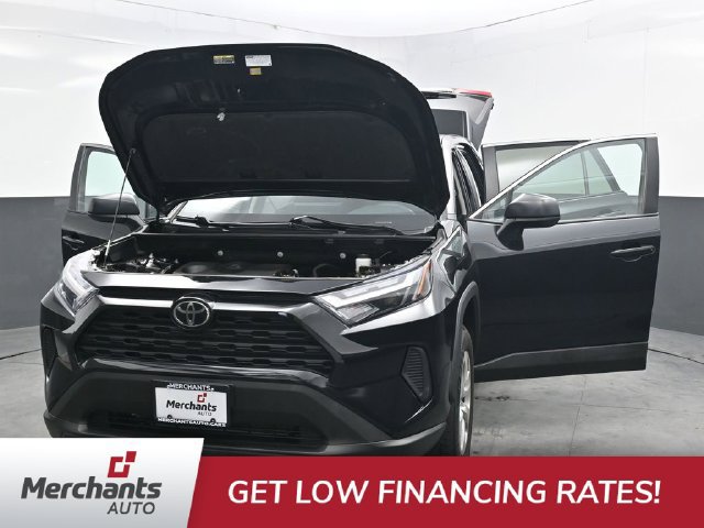 Used 2024 Toyota RAV4 LE AWD/4WD image 39