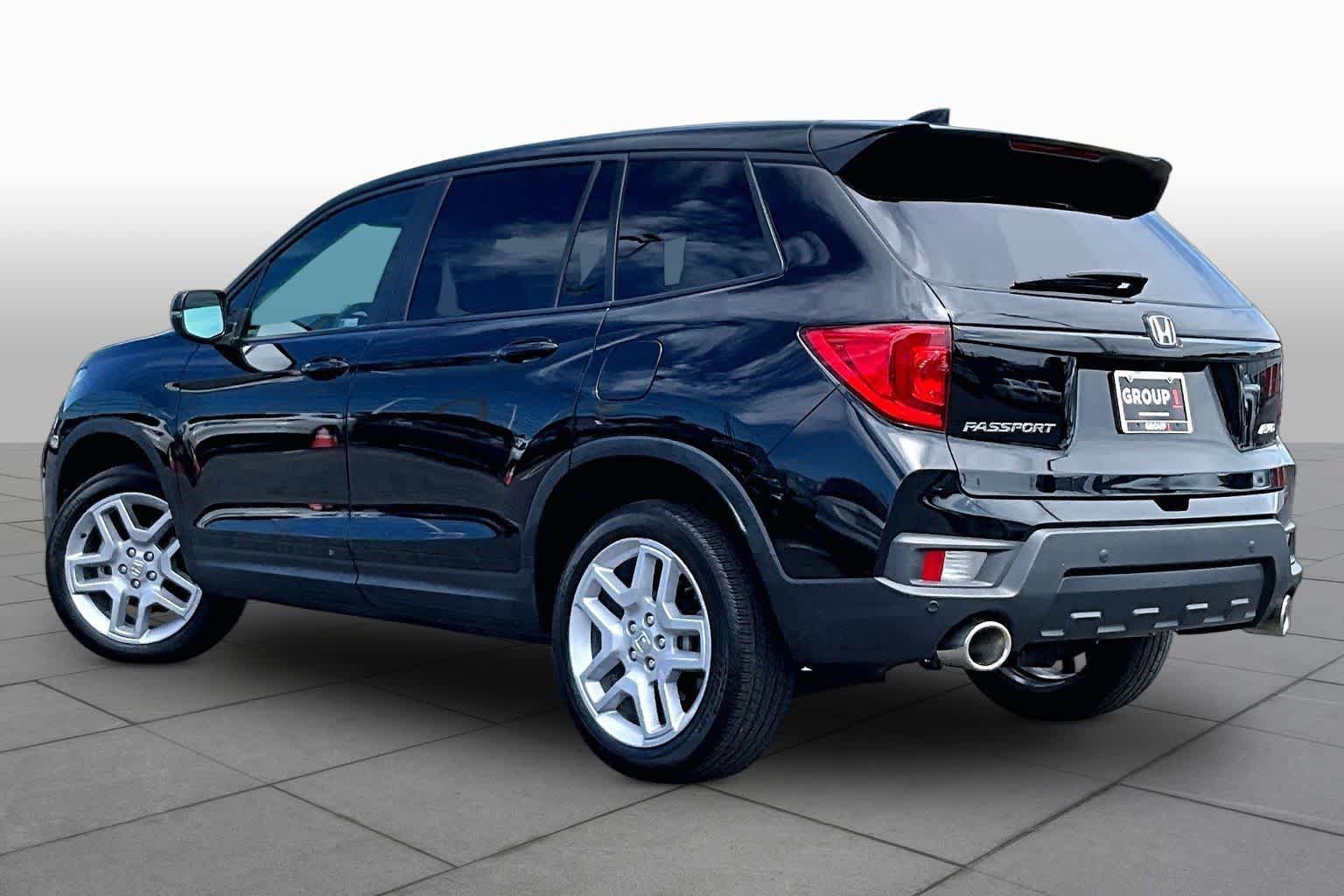 Used 2024 Honda Passport EX-L image 11