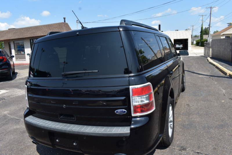 Used 2019 Ford Flex SE FWD image 3