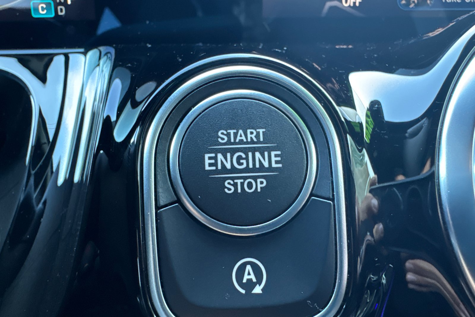 Certified 2025 Mercedes-Benz GLA 250 4MATIC image 23