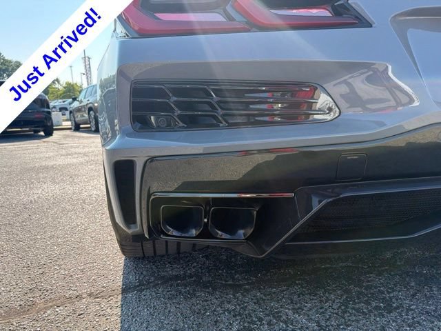 Used 2025 Chevrolet Corvette E-Ray w/ Stealth Interior Trim Package AWD/4WD image 16