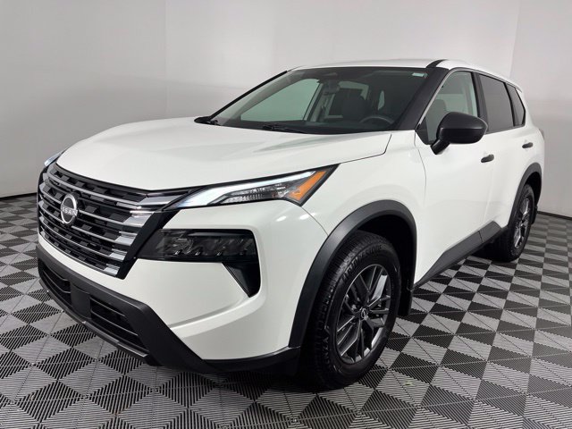 Certified 2025 Nissan Rogue S FWD image 6