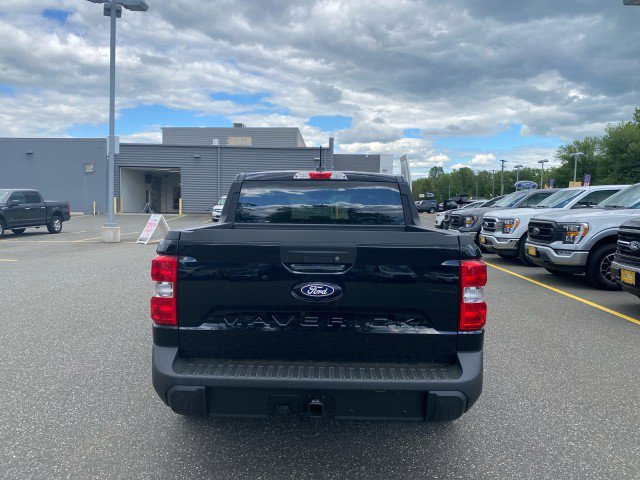 New 2025 Ford Maverick XLT FWD image 4