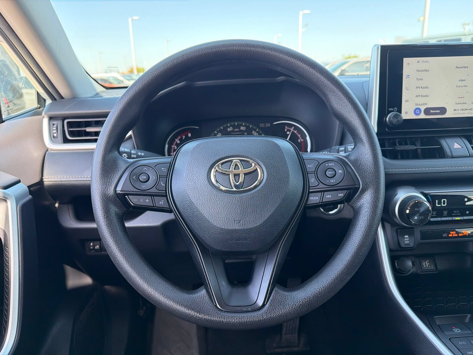 Used 2025 Toyota RAV4 XLE AWD/4WD image 20