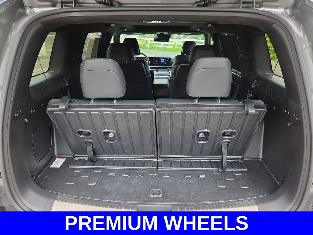 Used 2025 Hyundai Santa Fe Calligraphy AWD/4WD image 18