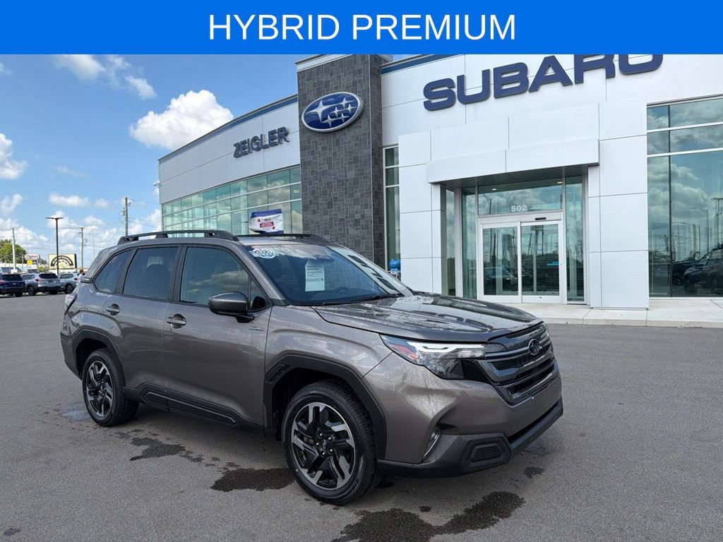 Certified 2025 Subaru Forester Premium AWD/4WD image 1
