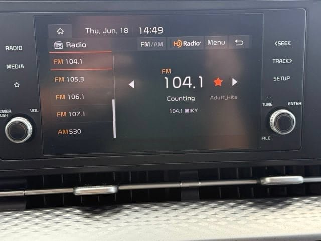 Used 2023 Kia Carnival LX FWD image 32