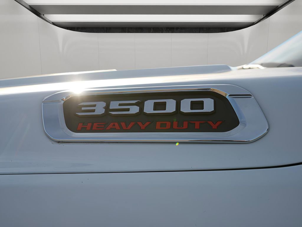 Used 2024 RAM 3500 Big Horn image 32
