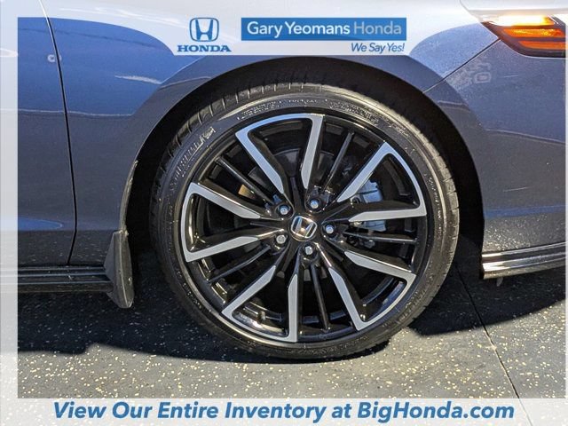 Used 2023 Honda Accord Touring image 14