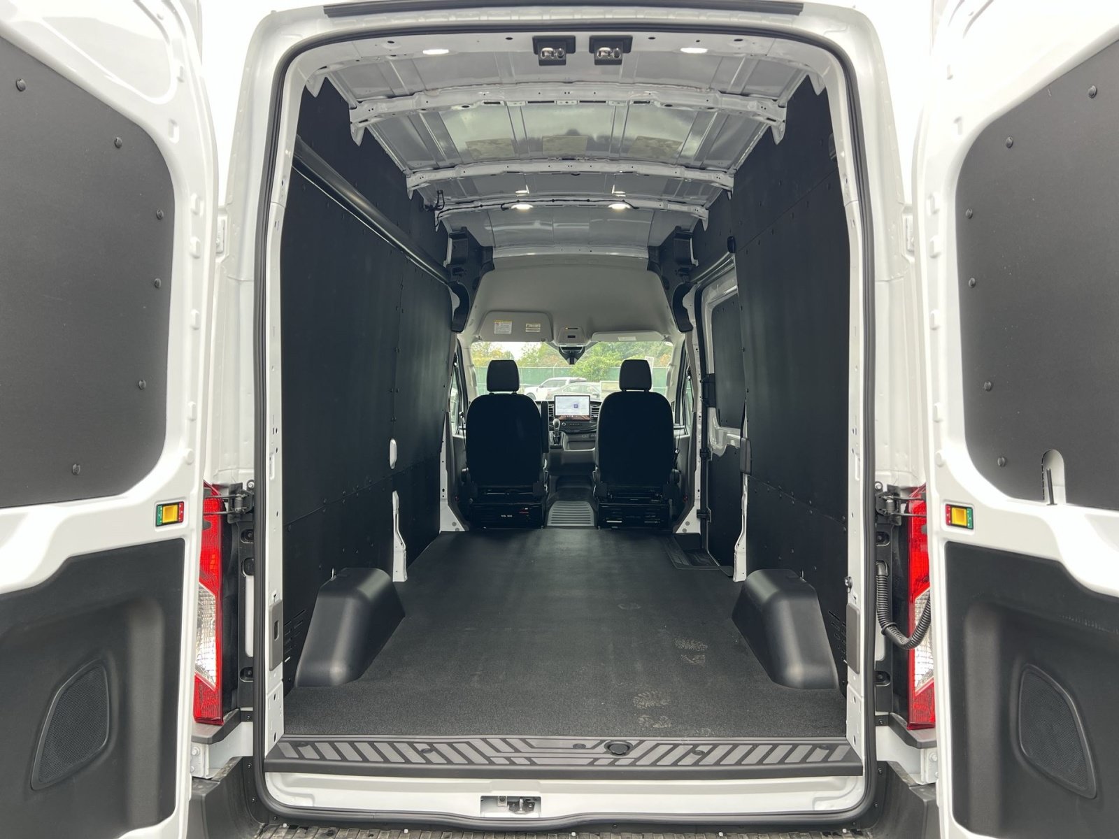 New 2027 Ford Transit 250 148 High Roof w/ Load Area Protection Package RWD image 24