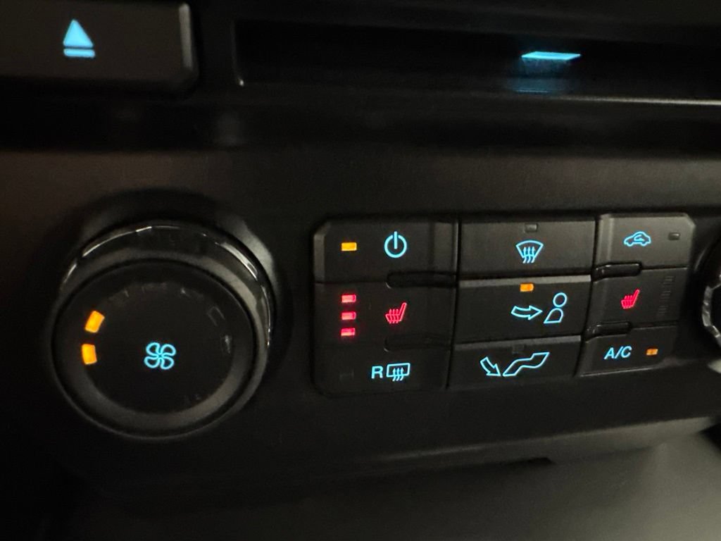 Used 2016 Ford F150 XLT w/ Equipment Group 302A Luxury AWD/4WD image 31