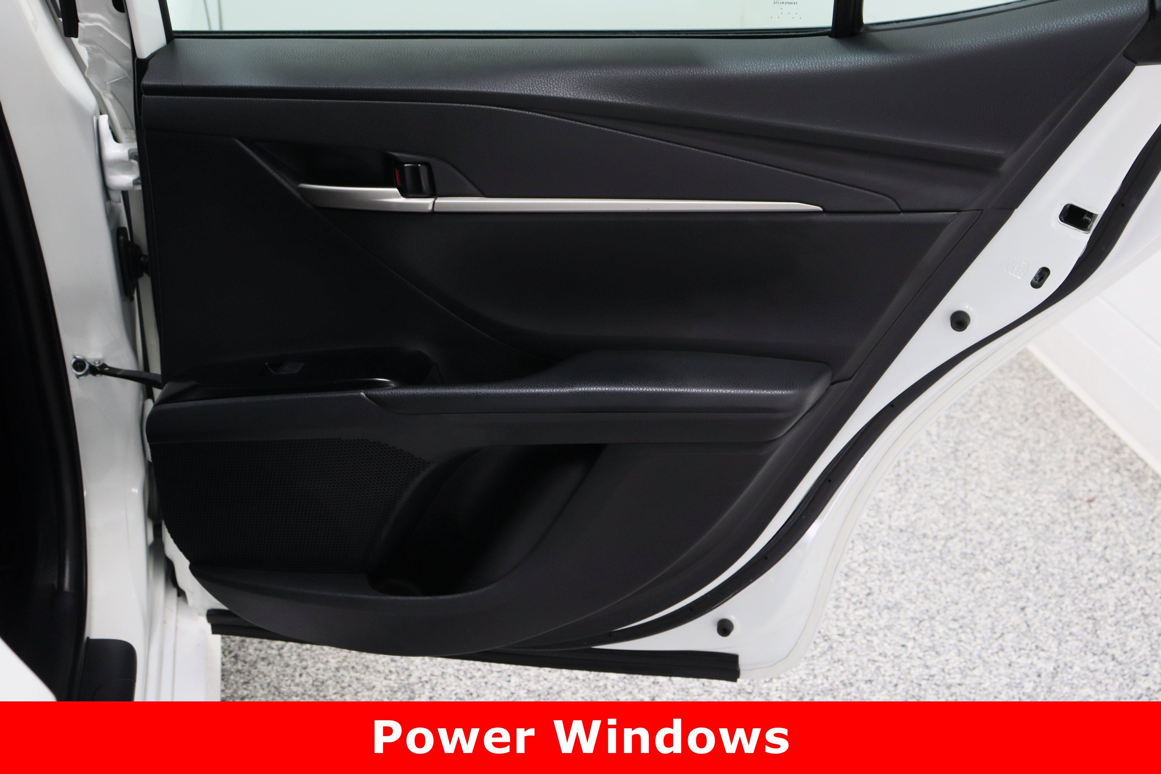 Certified 2025 Toyota Camry LE FWD image 32