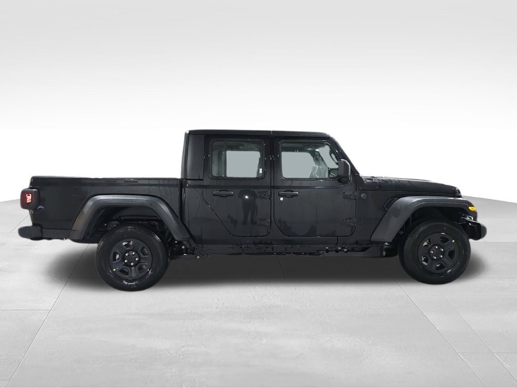 New 2026 Jeep Gladiator Sport AWD/4WD image 9