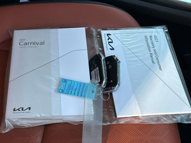 Used 2023 Kia Carnival SX image 5